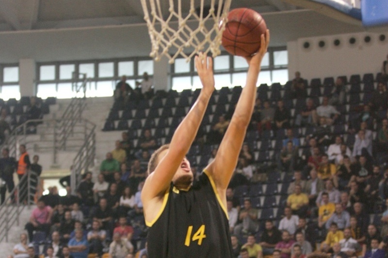 Βεζένκοφ: «Μπορούσαμε ακόμα καλύτερα»