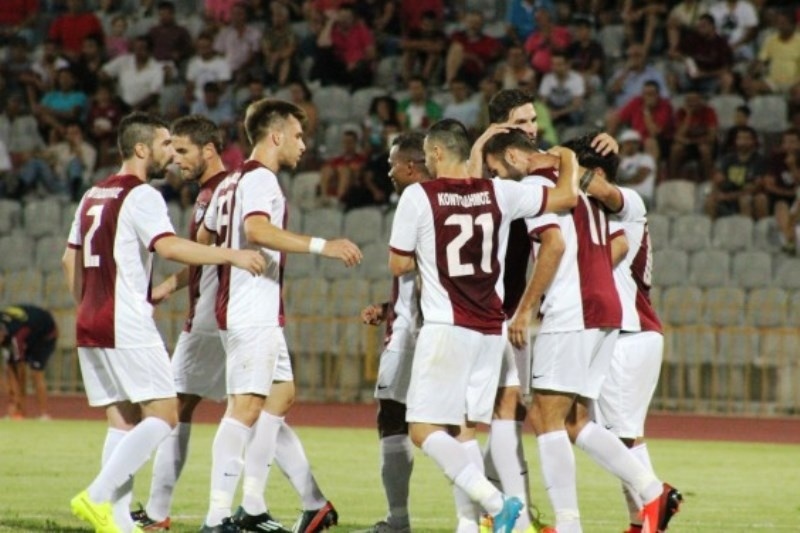 Λάρισα: Τέσσερις παίκτες στην μπουτίκ