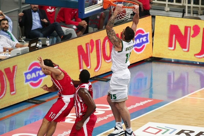 Παναθηναϊκός – Ολυμπιακός: Έτσι τους… κάρφωσε ο Μπατίστα (photos)