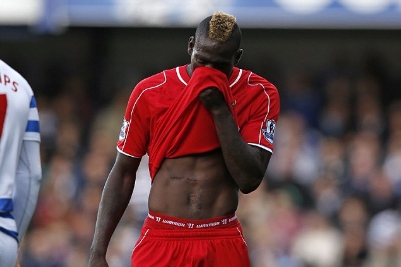 Εκτέθηκαν Μπαλοτέλι και Χούντελααρ (videos+photos)