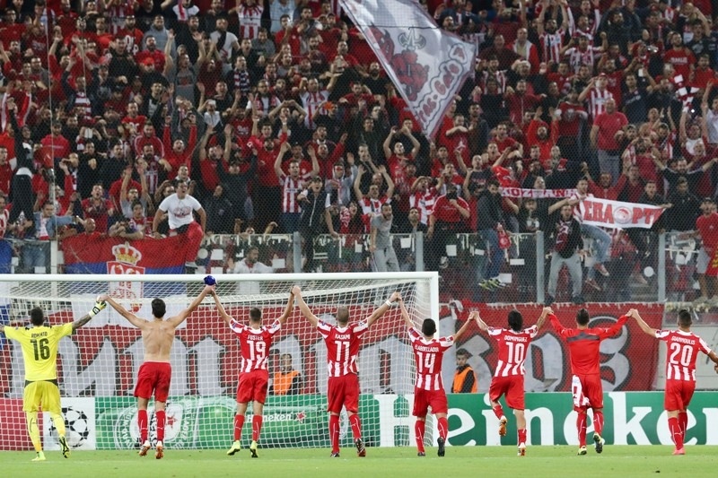 Ολυμπιακός – Γιουβέντους: Τα… ερυθρόλευκα «όλε»! (photos)