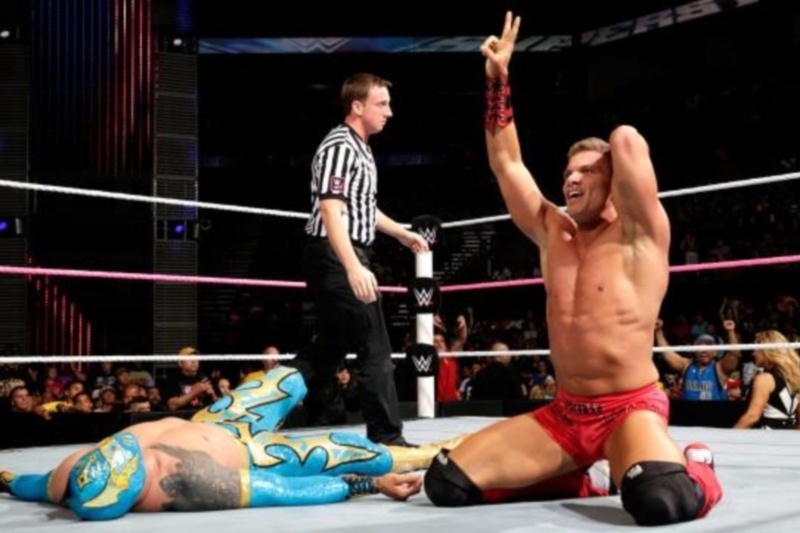 Superstars: «Λάμψη» από Tyson Kidd (photos+videos)
