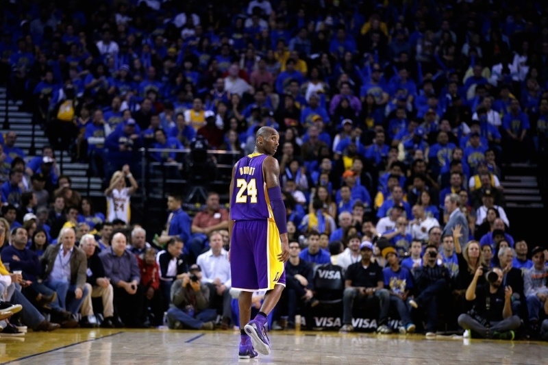 Λος Άντζελες Λέικερς: Σταματάει μετά το 2015-16 ο Κόμπι