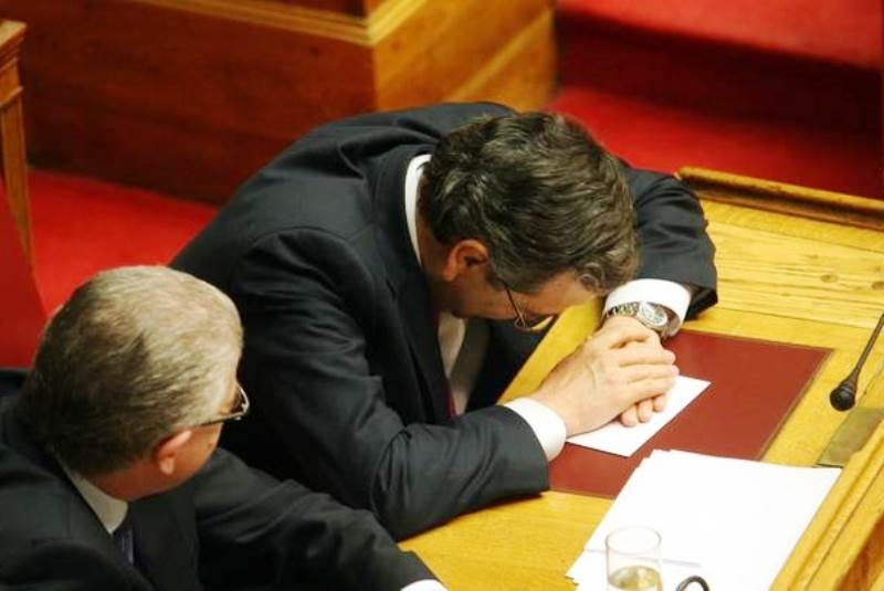 Εκλογές το Δεκέμβρη εισηγούνται στον Σαμαρά!