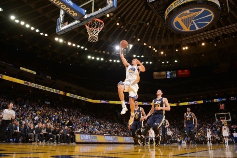 Γκόλντεν Στέιτ Ουόριορς: Στο… χαλαρό με Τζαζ (video)