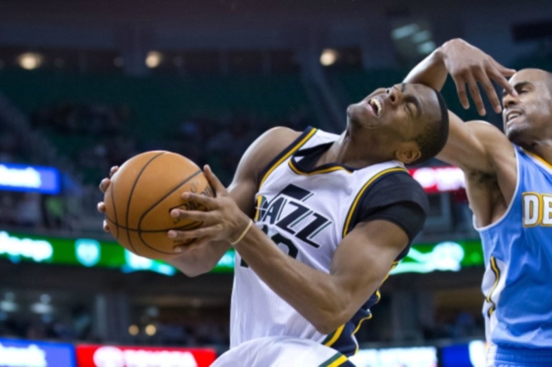 Γιούτα Τζαζ: «Νοκ άουτ» ο Μπαρκς, ευκαιρία για Χουντ