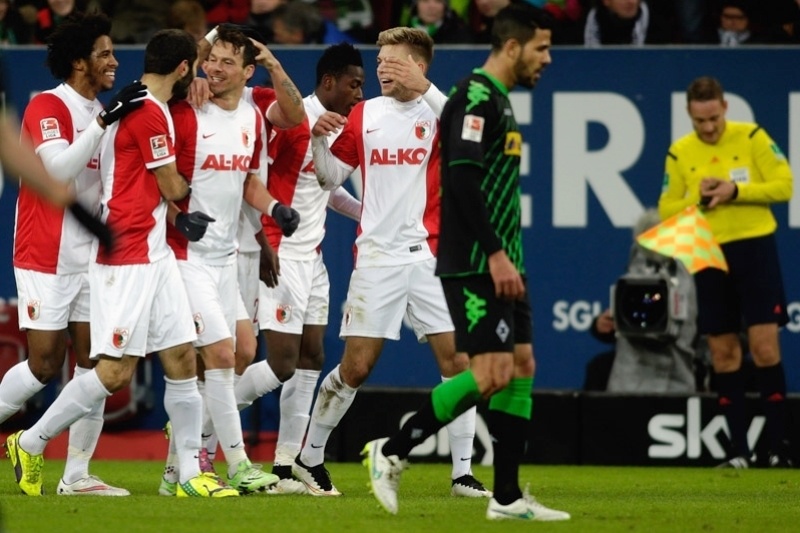 Άουγκσμπουργκ – Γκλάντμπαχ 2-1 (videos)