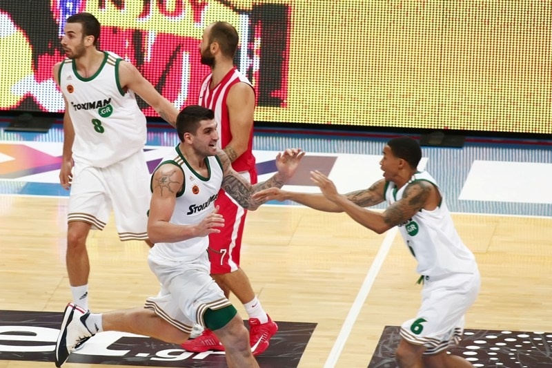 Με το μισό μυαλό στην ...κλεψιά!
