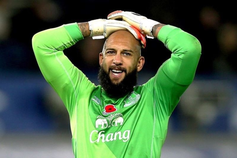 Έβερτον: Πλήγμα με Χάουαρντ