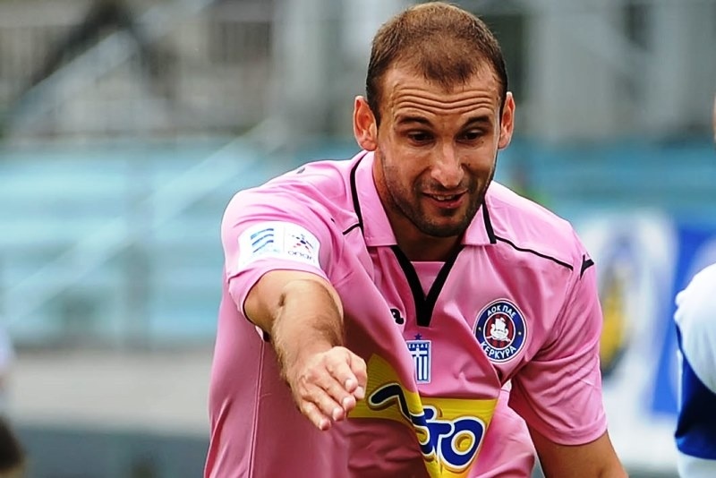 Κέρκυρα: Διαζύγιο με Ομπράντοβιτς