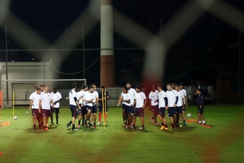 Ολυμπιακός: «Αντίο» 2014, συνέχεια στις προπονήσεις