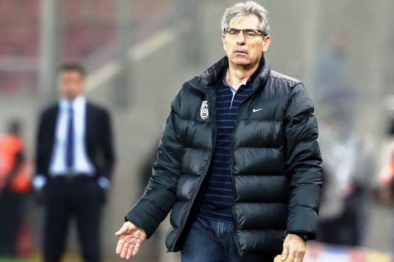 Αναστασιάδης: «Μην αντιδράτε στα σφυρίγματα των διαιτητών»