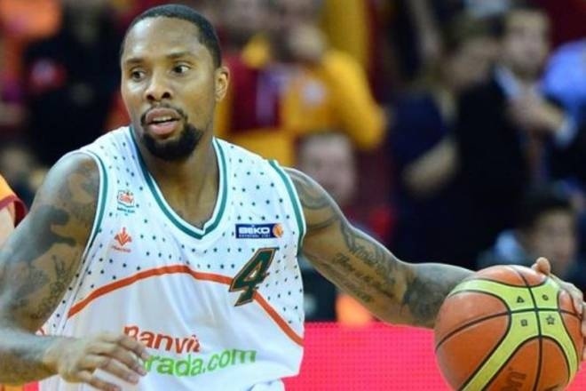 EuroCup: «Καμπάνα» για τα… μπουκέτα (video)