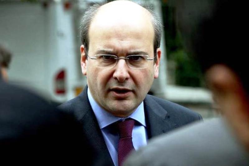 Κραυγή αγωνίας από πολίτη: «Έχετε μείνει νηστικός κύριε Χατζηδάκη»