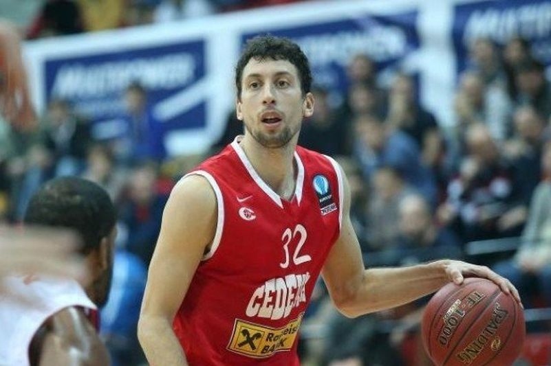 Τσεντεβίτα: Νοκ-άουτ ο Ούκιτς