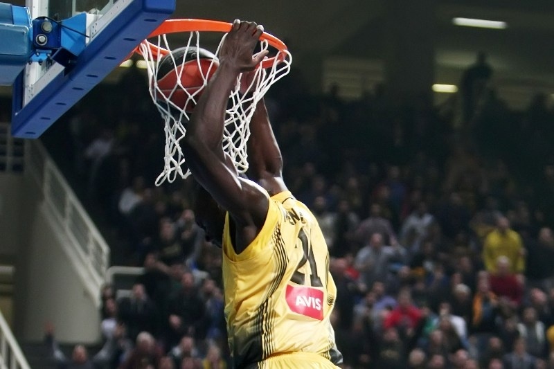 ΑΕΚ: Ο ευλογημένος Μενσά-Μπονσού (video)