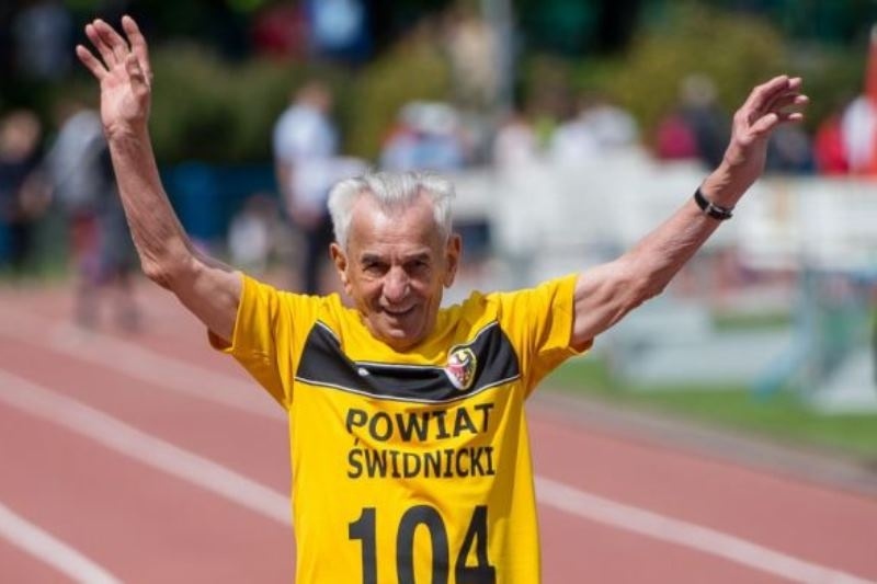 Ρεκόρ στα 60 μέτρα από δρομέα... 104 ετών! (videos)