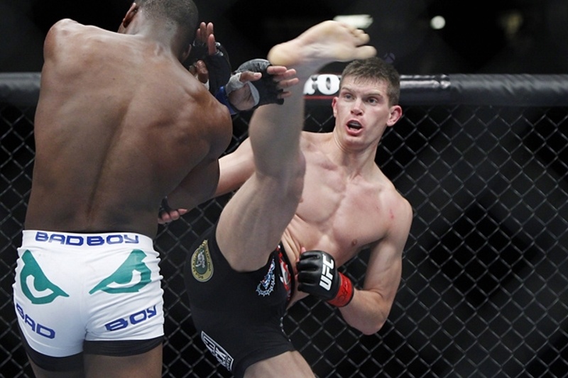 UFC Fight Night 65: Δύο «άκυρα» για Κολοράντο, πρόβλημα με main event