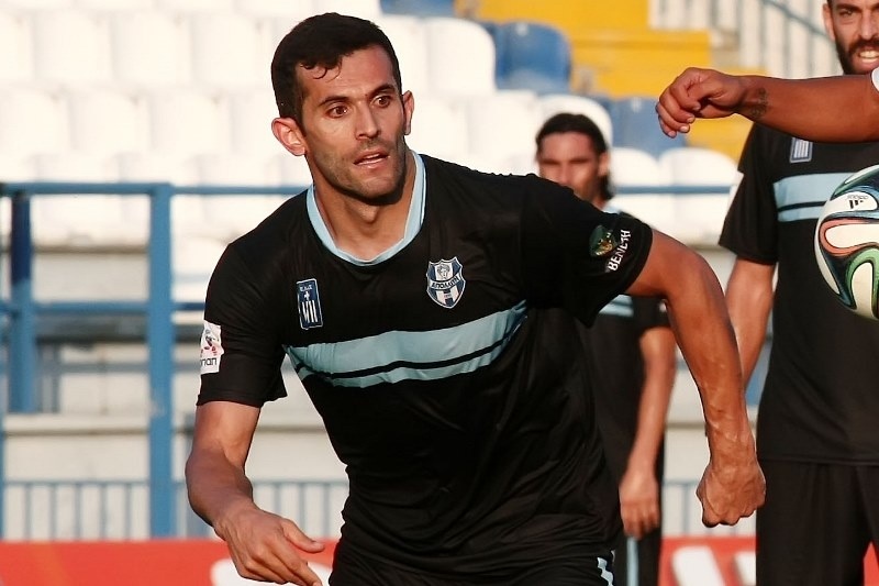 Άρης: Στο… ακουστικό για Κυβελίδη