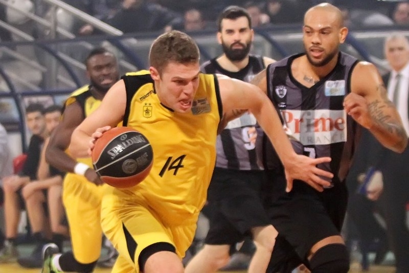 Βεζένκοφ: «Μας αδικεί το τελικό σκορ»