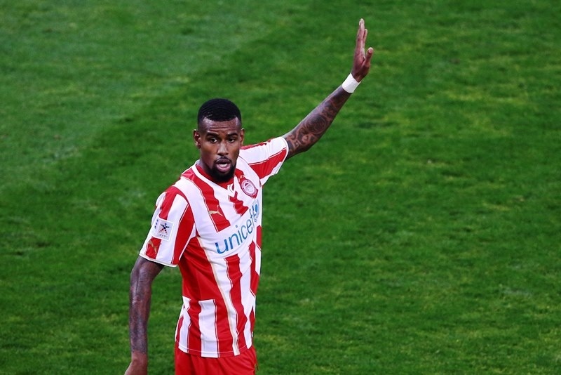 Σαντάνα: «Να κερδίσει ο καλύτερος, δηλαδή ο Ολυμπιακός!»