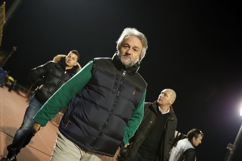 Λεβαδειακός: Επιμένει… ελληνικά για τον πάγκο