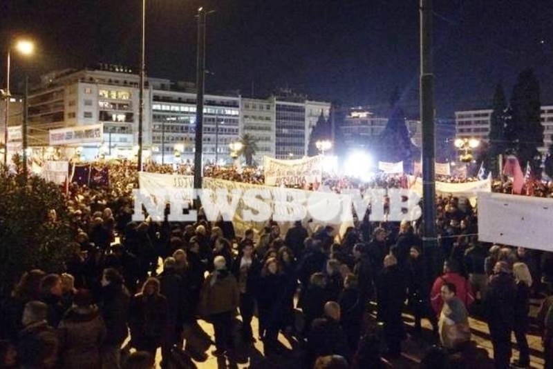 Πάνω από 20.000 κόσμου βροντοφωνάζουν: «Δεν εκβιαζόμαστε»! (photos&videos)