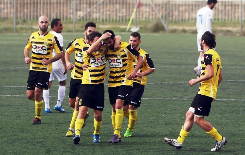 Ηλυσιακός: «Απαιτούμε σεβασμό»