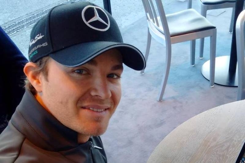 Μερσέντες: Πατέρας ο Ρόζμπεργκ (photo)