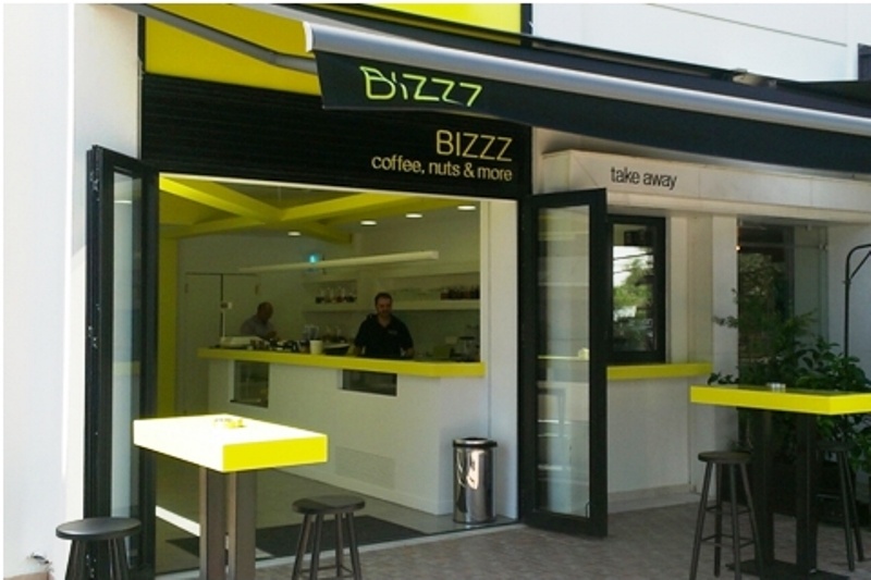 ΒΙΖΖΖ coffee, nuts & more (photos)