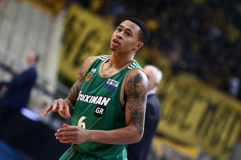 Σλότερ: «Είμαστε… ΟΙΚΟΓΕΝΕΙΑ!» (photo)