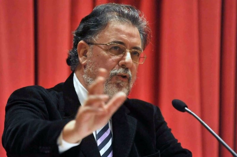 Πανούσης: «Αυτοδιοίκητο και χωρίς αστυνομία»