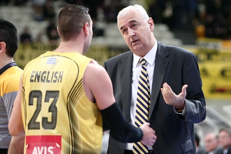 Σάκοτα: «Σταλμένος από τον Θεό ο Αγγελόπουλος»