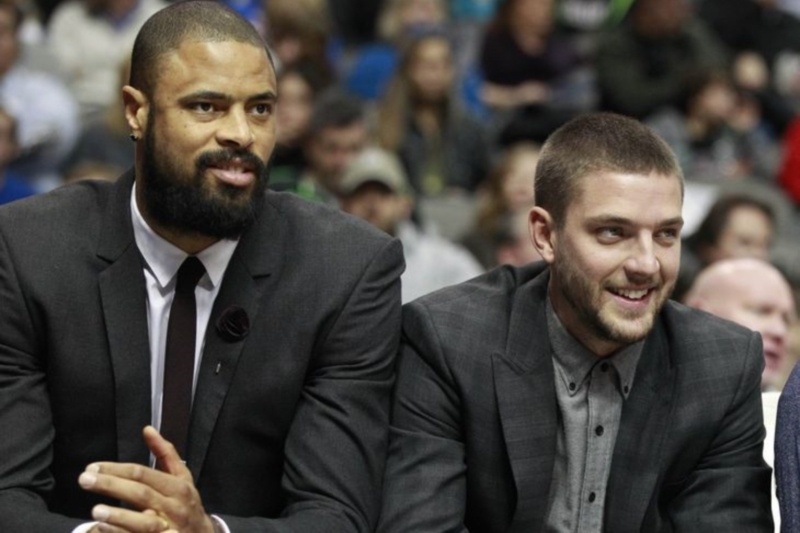 Ντάλας Μάβερικς: Ταξιδεύουν Τσάντλερ και Πάρσονς