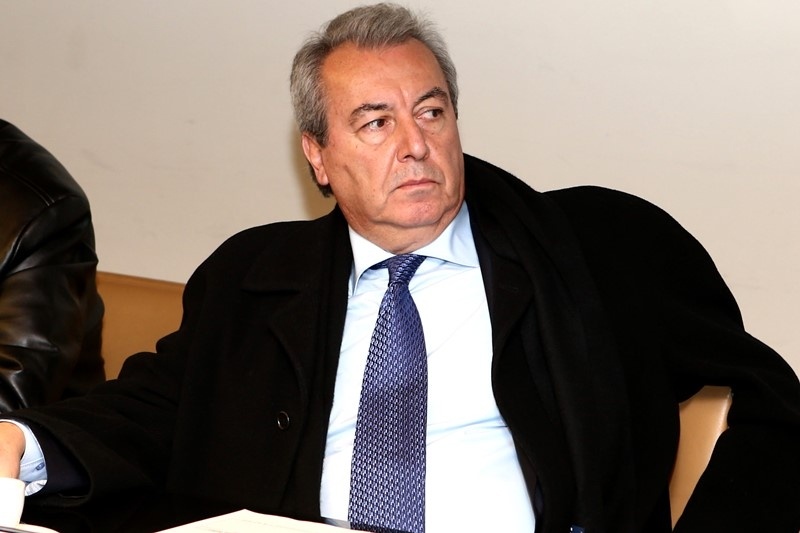 ΑΕΚ: Τετ α τετ Ασλανίδη, Κοντονή