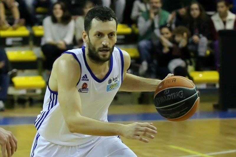 Κουμπούρας: «Το παιχνίδι μας με Ολυμπιακό»