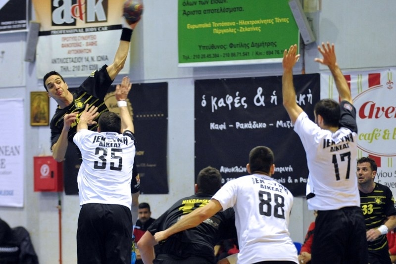 Δικέας: Με ΑΕΚ στα πλέι οφ