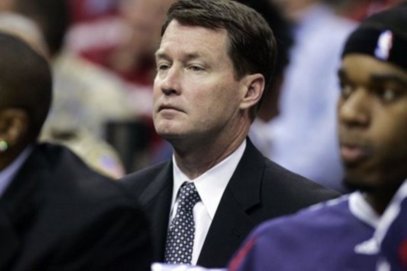 Σάρλοτ Χόρνετς: Σκέφτεται… Σάρλοτ ο Μαρκ Πράις