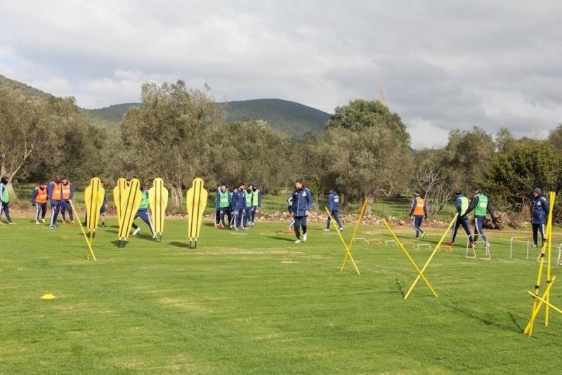 ΑΕΛ Καλλονής: Διπλός «πονοκέφαλος»