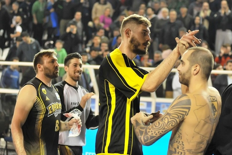 ΑΕΚ: Ευχές σε Σαρικόπουλο