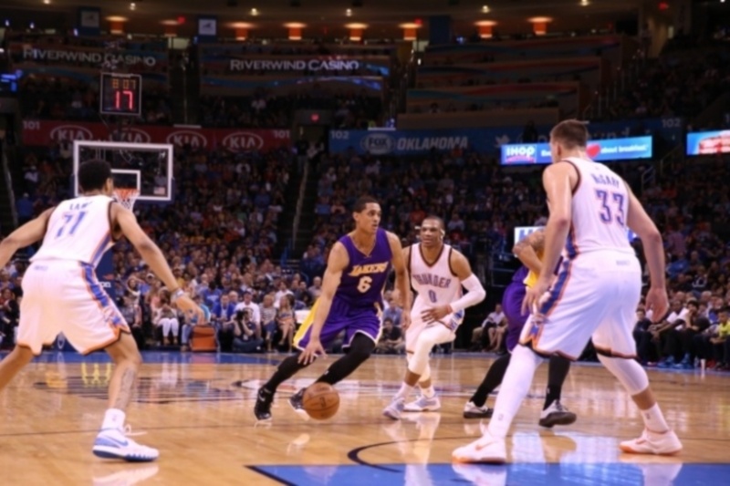 Λος Άντζελες Λέικερς: Ενδυνάμωση γύρω από… Κλάρκσον