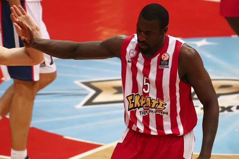 Ολυμπιακός: «Πονοκέφαλος» με Χάντερ