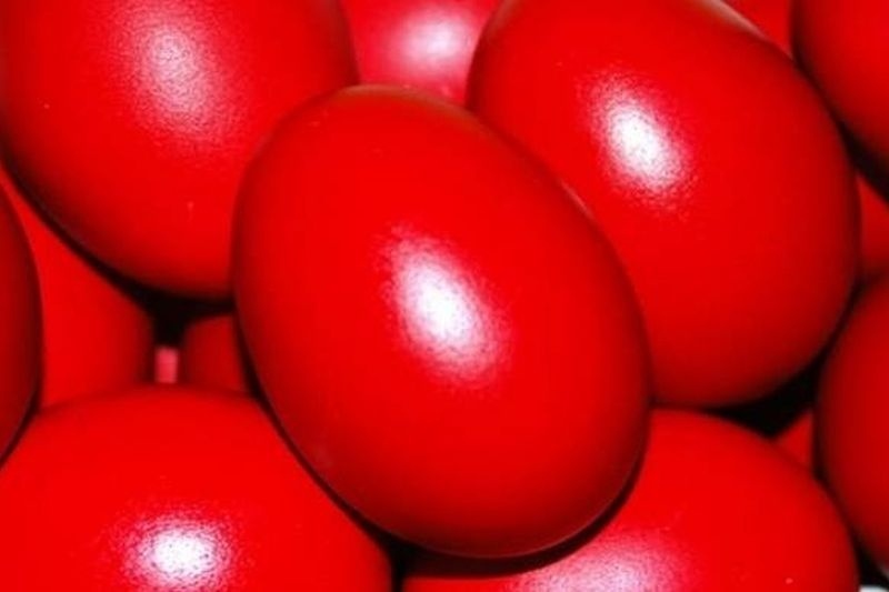 Γιατί τσουγκρίζουμε αυγά το Πάσχα;