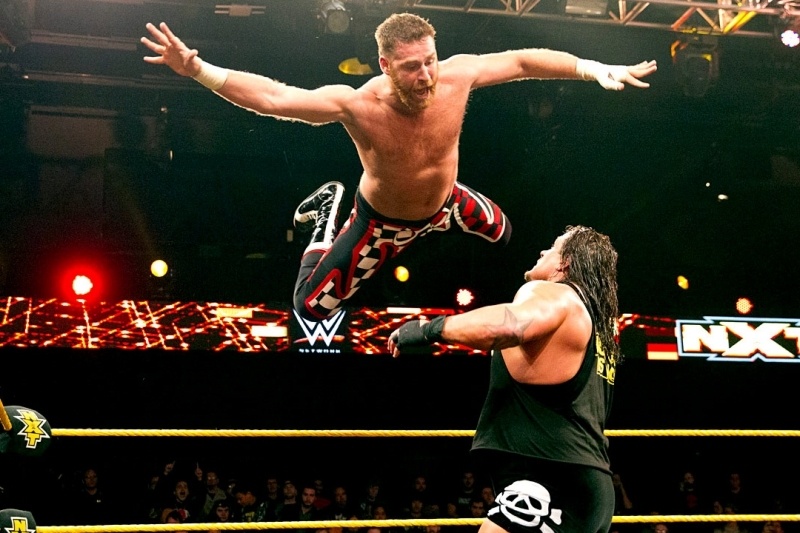 NXT: Προσγείωση για Rhyno (photos+videos)