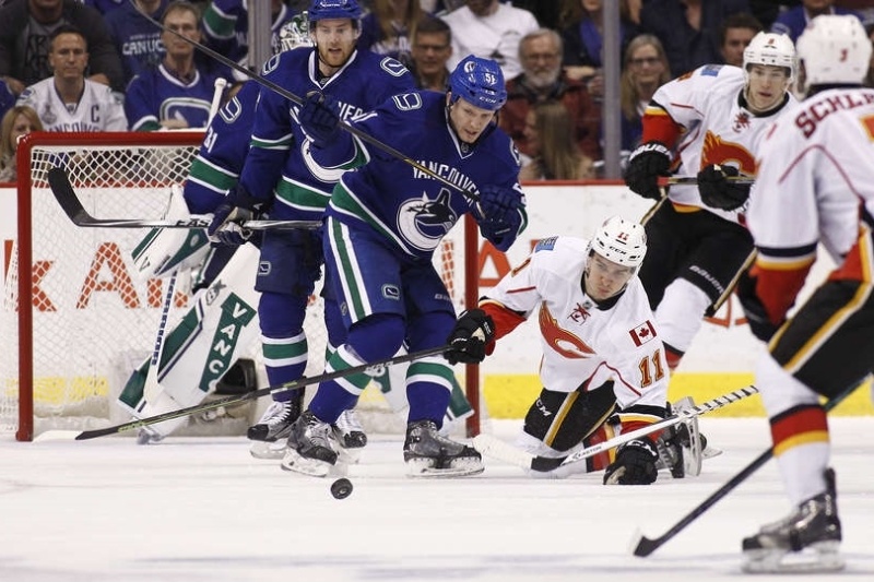 NHL: Γλίτωσαν ναυάγιο Πρέντατορς και Κανάκς (videos)