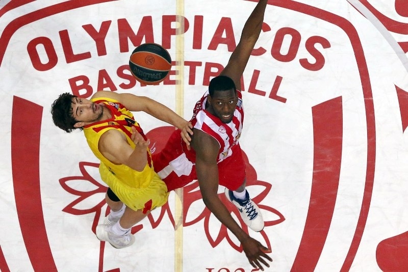 Ολυμπιακός: Το εντυπωσιακό κόψιμο του Ντάνστον (video)