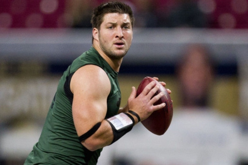 NFL: Συμβόλαιο με τους Ιγκλς ο Tebow!