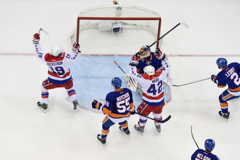 NHL: «Χρυσός» Backstrom για Κάπιτολς (videos)