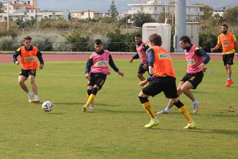 Εργοτέλης: Τρεις επιστροφές, δυο εκτός