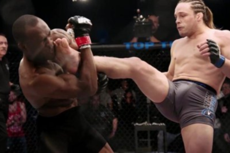 TUF 21: Ξεκίνημα της κόντρας σχολών (videos)